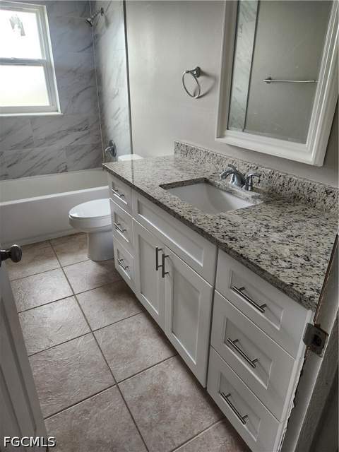 1402 NE 18th St, Cape Coral FL - photo 11 of 23