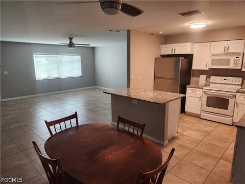 1402 NE 18th St, Cape Coral FL - photo 7 of 23