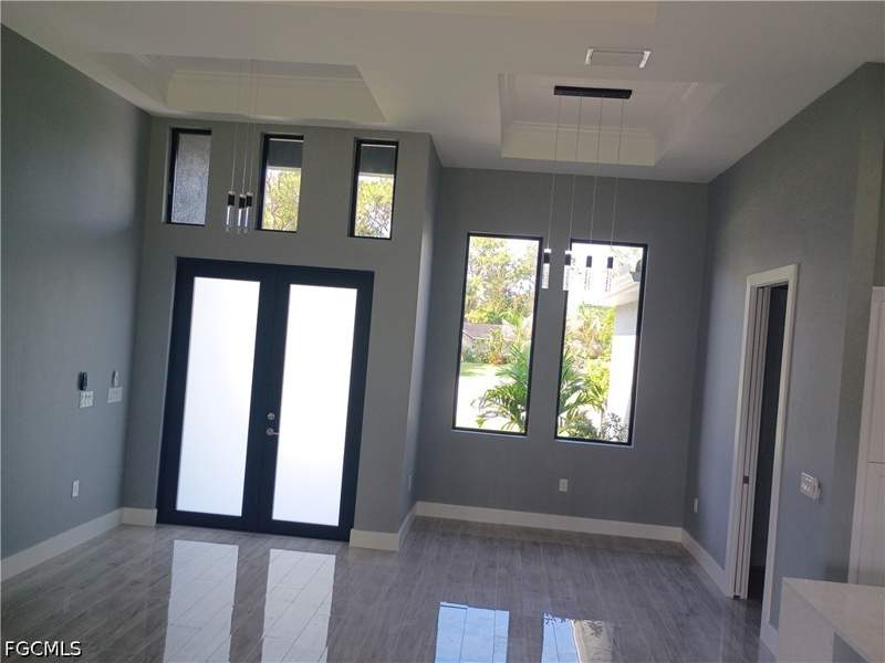 3 bedroom SingleFamilyResidence at 5102 Lee Cir S, Lehigh Acres, Lehigh Acres — photo 2