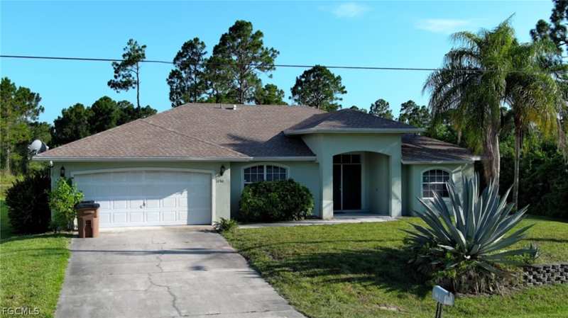 3 bedroom SingleFamilyResidence at 1130 Bari St E, Lehigh Acres, Lehigh Acres — photo 1