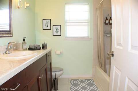 1130 Bari St E, Lehigh Acres FL - photo 12 of 14