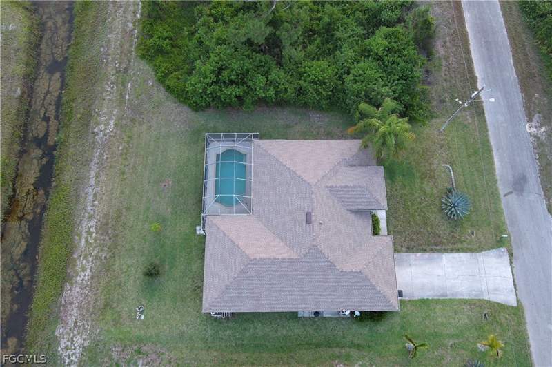 3 bedroom SingleFamilyResidence at 1130 Bari St E, Lehigh Acres, Lehigh Acres — photo 5