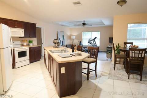 1130 Bari St E, Lehigh Acres FL - photo 7 of 14