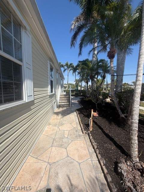 1671 Diamond Lake Cir, Naples FL - photo 6 of 15