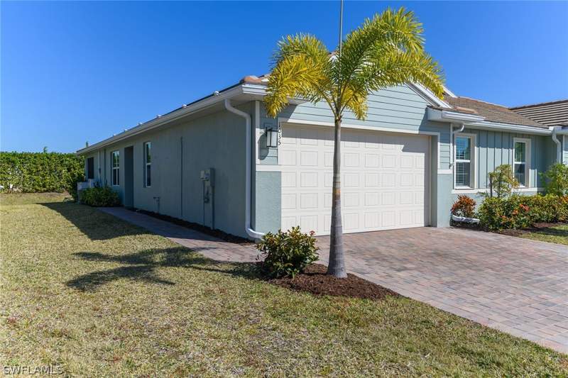 2 bedroom Attached at 1035 Enbrook Loop, Enbrook, Naples — photo 2