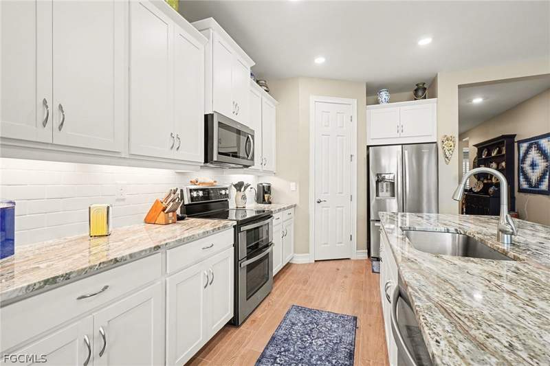 3 bedroom SingleFamilyResidence at 3816 Crosswater Dr, Magnolia Landing, North Fort Myers — photo 3
