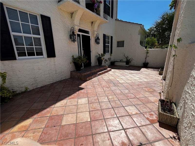 6 bedroom SingleFamilyResidence at 1248 Osceola Dr, Riverside, Fort Myers — photo 3