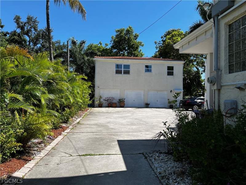 6 bedroom SingleFamilyResidence at 1248 Osceola Dr, Riverside, Fort Myers — photo 5