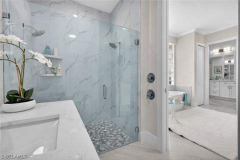 6461 Livingston Woods Ln, Naples FL - photo 20 of 40