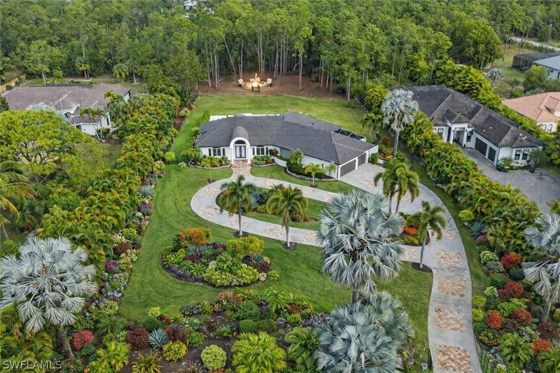 3 bedroom SingleFamilyResidence at 6461 Livingston Woods Ln, Livingston Woods, Naples — photo 3