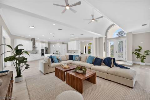 6461 Livingston Woods Ln, Naples FL - photo 7 of 40