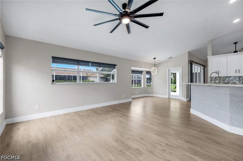 3 bedroom SingleFamilyResidence at 13651 Willow Bridge Dr, Willow Creek, North Fort Myers — photo 2