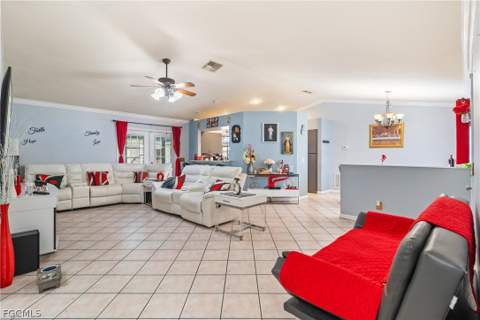 32 Lincoln Ave, Lehigh Acres FL - photo 6 of 31