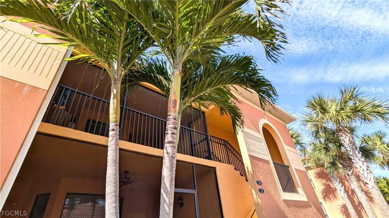 2 bedroom Condominium at 13730 Julias Way 726, Palmetto Cove, Fort Myers — photo 2