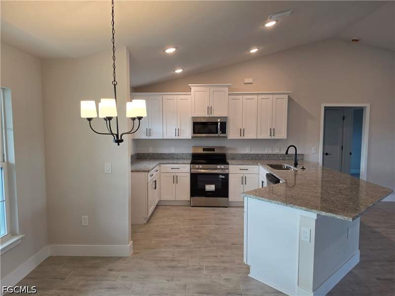 3 bedroom SingleFamilyResidence at 1001 NE 5th Ave, Cape Coral, Cape Coral — photo 5