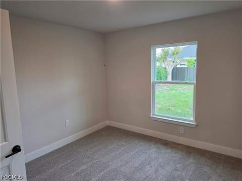 1001 NE 5th Ave, Cape Coral FL - photo 7 of 13