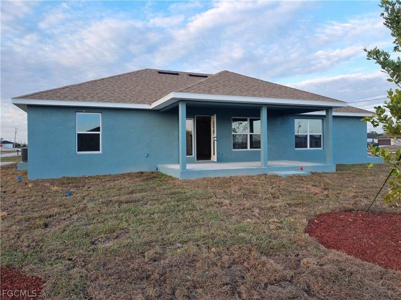 3 bedroom SingleFamilyResidence at 2238 NW 2nd St, Cape Coral, Cape Coral — photo 4