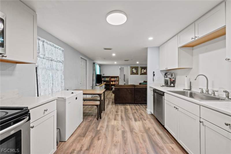 3 bedroom SingleFamilyResidence at 260 Delray Ave, Russell Park, Fort Myers — photo 5