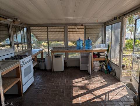 807 Holly Berry Ct, North Fort Myers FL - photo 13 of 48