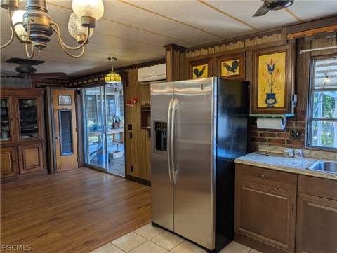807 Holly Berry Ct, North Fort Myers FL - photo 8 of 48