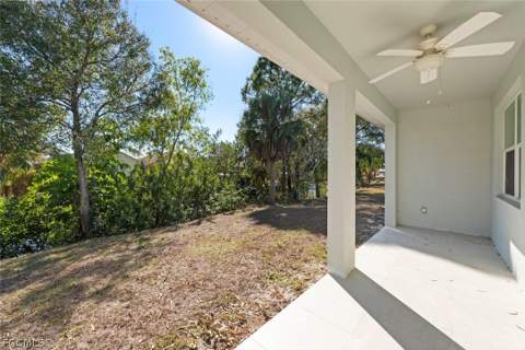 897 Iris Dr, North Fort Myers FL - photo 17 of 46