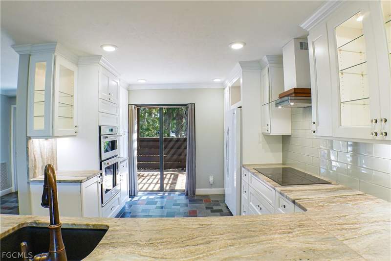 2 bedroom Condominium at 112 pinebrook Dr, Pinebrook Lakes Condo, Fort Myers — photo 5