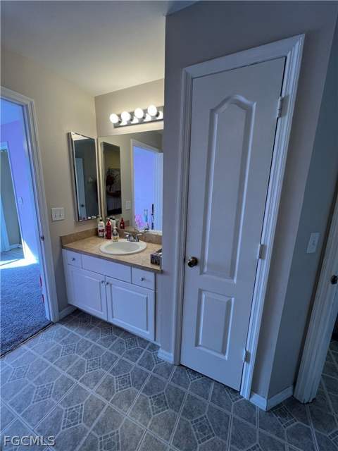 3446 NE 10th Ave, Cape Coral FL - photo 17 of 22