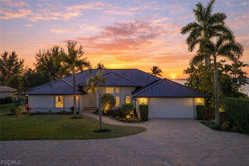 4 bedroom SingleFamilyResidence at 3776 Harold Ave, Fort Myers, Fort Myers — photo 3