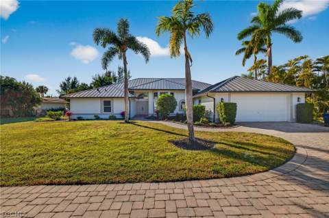3776 Harold Ave, Fort Myers FL - photo 6 of 47