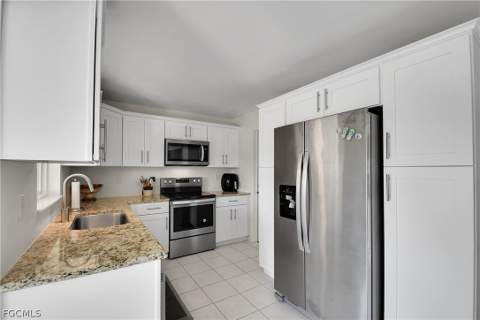 3018 SE 18th Pl, Cape Coral FL - photo 16 of 37