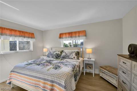 3018 SE 18th Pl, Cape Coral FL - photo 17 of 37
