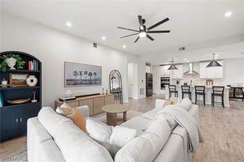 4688 Arboretum Cir 101, Naples FL - photo 13 of 24