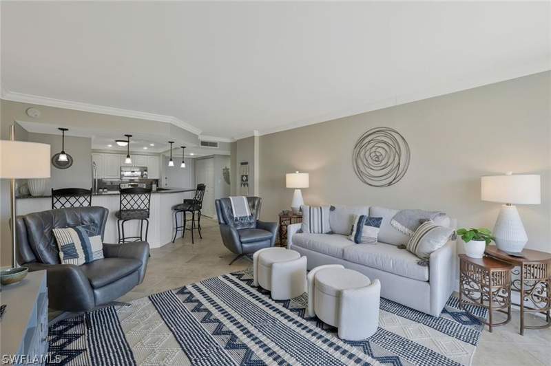 1 bedroom Condominium at 5 Bluebill Ave 812, Vanderbilt Towers, Naples — photo 3