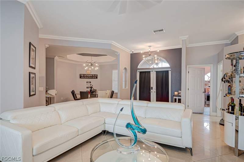 5 bedroom SingleFamilyResidence at 1010 Clayton Ave, Lehigh Acres, Lehigh Acres — photo 4