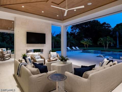 601 Carica Rd, Naples FL - photo 24 of 33