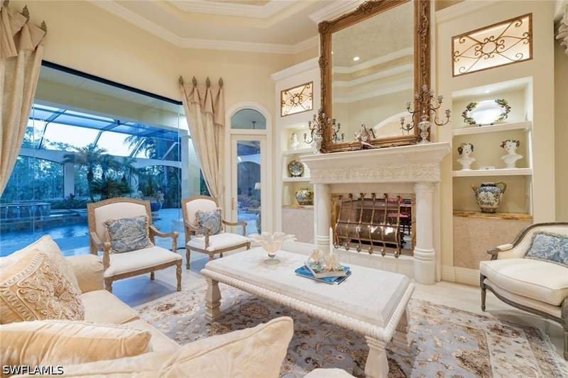4 bedroom SingleFamilyResidence at 15192 Brolio Way, Padova, Naples — photo 3