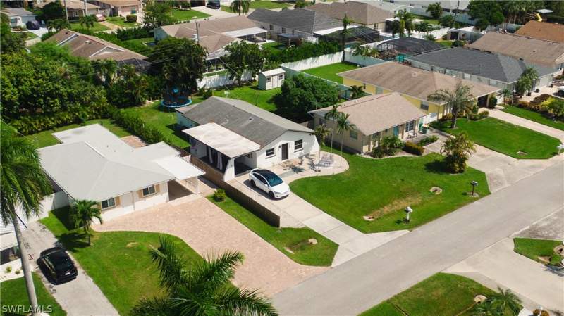 3 bedroom SingleFamilyResidence at 759 100th Ave N, Naples Park, Naples — photo 5
