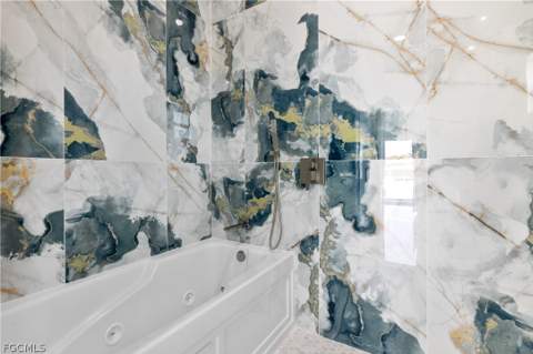 137 Hibiscus Dr, Fort Myers Beach FL - photo 15 of 50