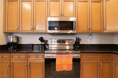 11094 Esteban Dr, Fort Myers FL - photo 10 of 30