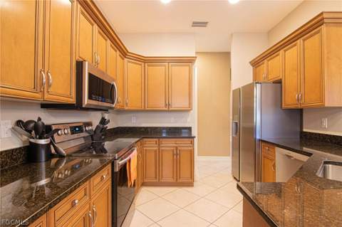 11094 Esteban Dr, Fort Myers FL - photo 9 of 30
