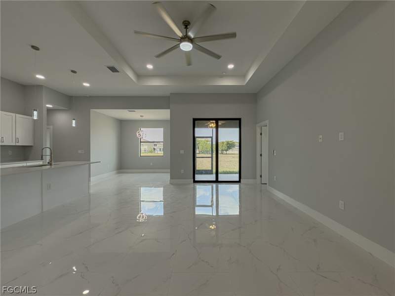 3 bedroom SingleFamilyResidence at 417 Paddock St, Southwood, Lehigh Acres — photo 2