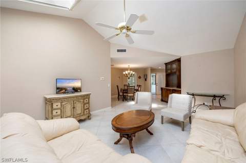 105 Cypress View Dr 105, Naples FL - photo 6 of 37