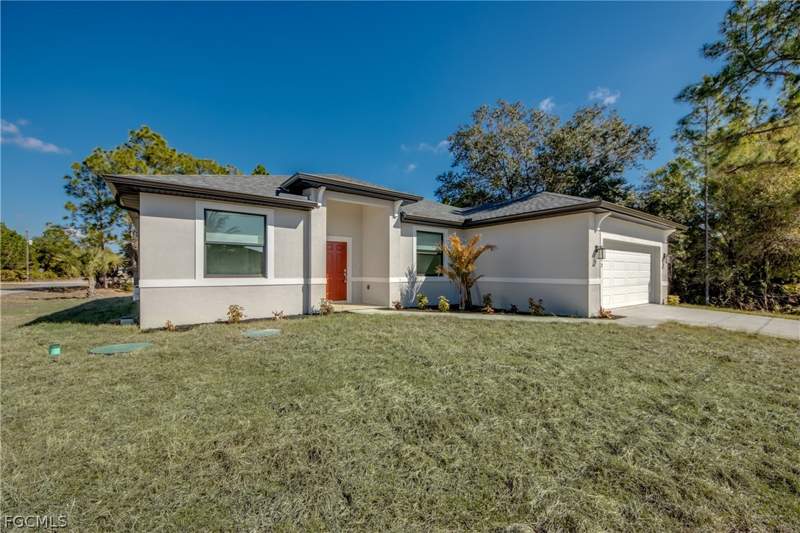 3 bedroom SingleFamilyResidence at 2512 48th St W, Lehigh Acres, Lehigh Acres — photo 2