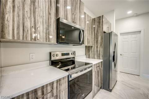 2512 48th St W, Lehigh Acres FL - photo 23 of 49