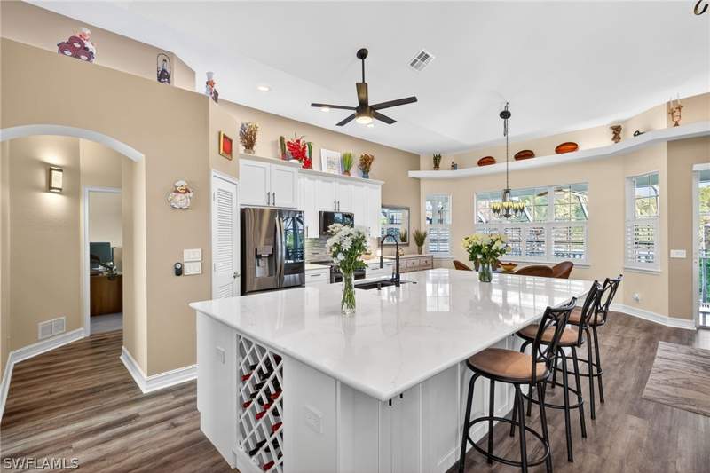 5 bedroom SingleFamilyResidence at 27310 Patrick St, Heitmans, Bonita Springs — photo 5