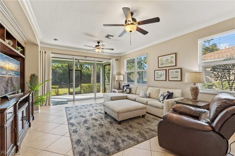 2 bedroom SingleFamilyResidence at 10614 Camarelle Cir N, Camarelle, Fort Myers — photo 3