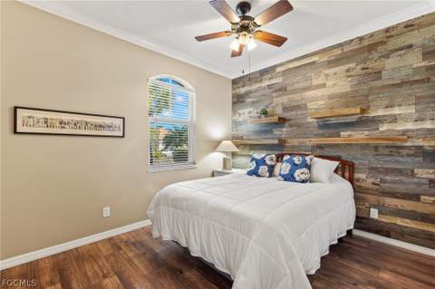 10614 Camarelle Cir N, Fort Myers FL - photo 9 of 32