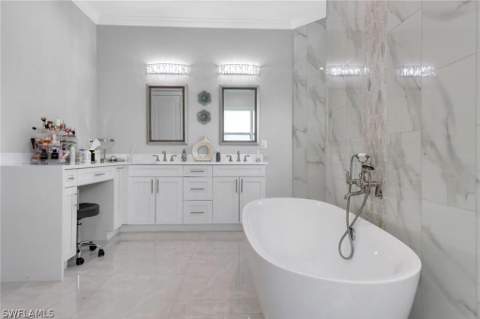 1086 21st St SW, Naples FL - photo 21 of 50