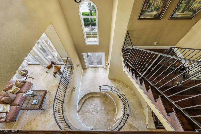 6 bedroom SingleFamilyResidence at 4806 Regal Dr, Imperial Shores, Bonita Springs — photo 4