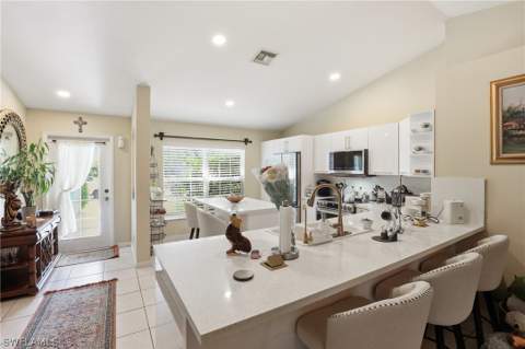 2207 NE 28th St, Cape Coral FL - photo 10 of 34